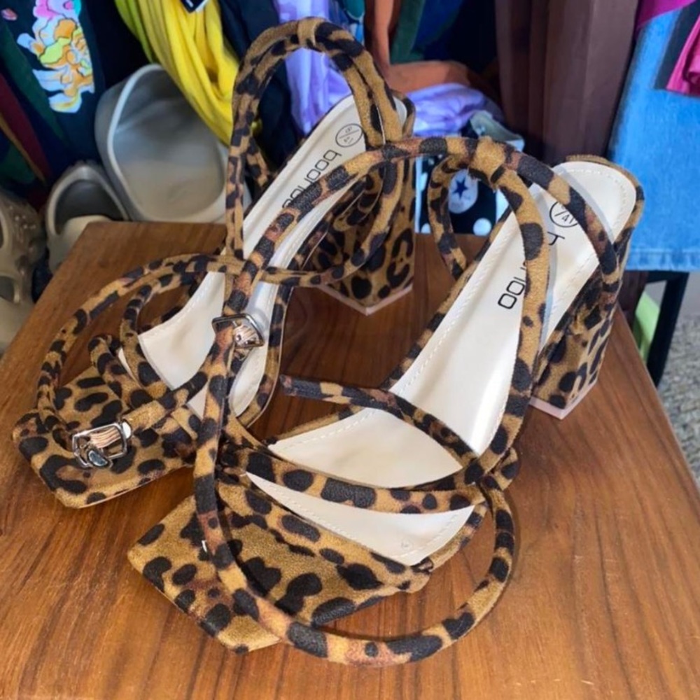 Brand New BOOHOO Wide fit chunky leopard heels